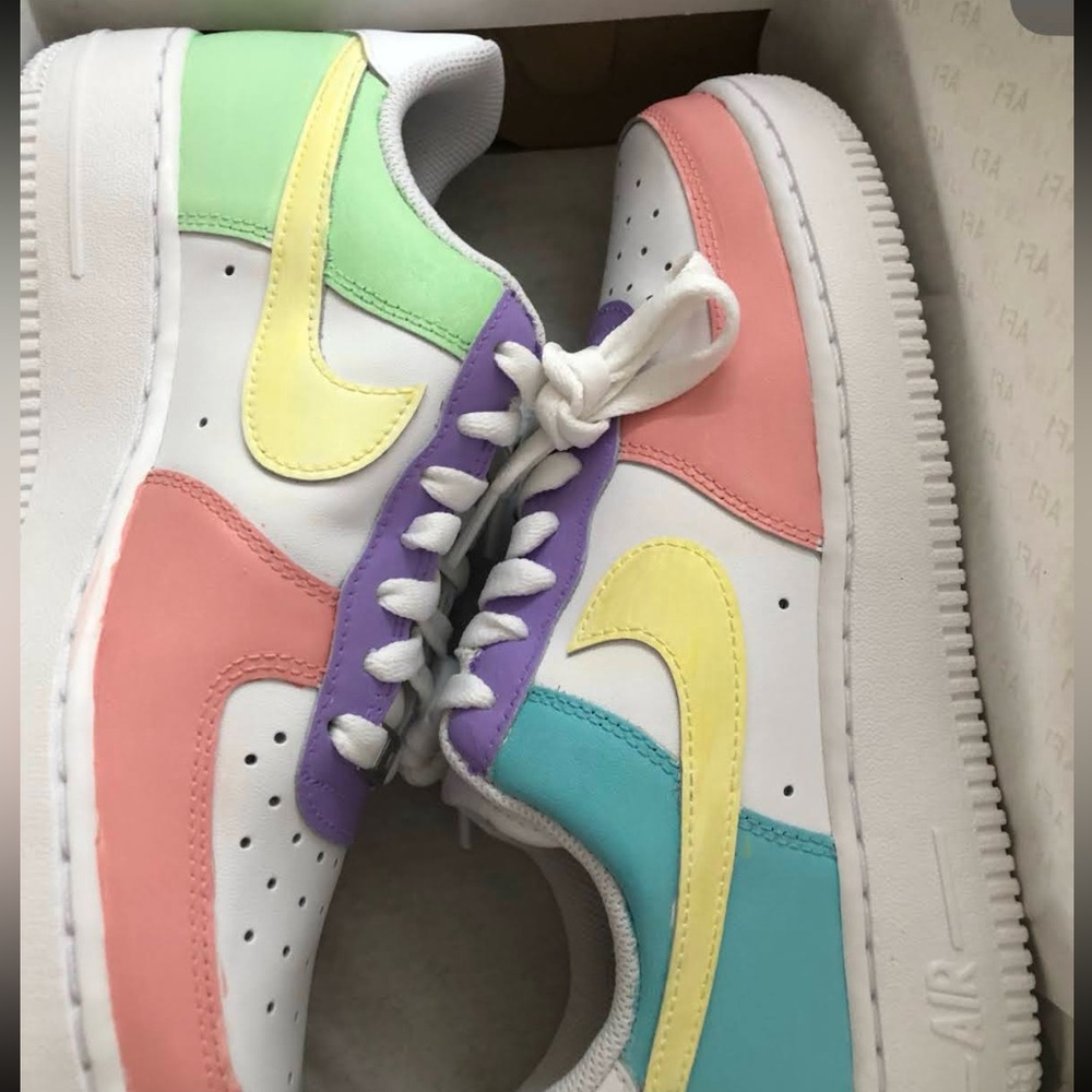 Nike Multicolor Air Force 1 Sneakers